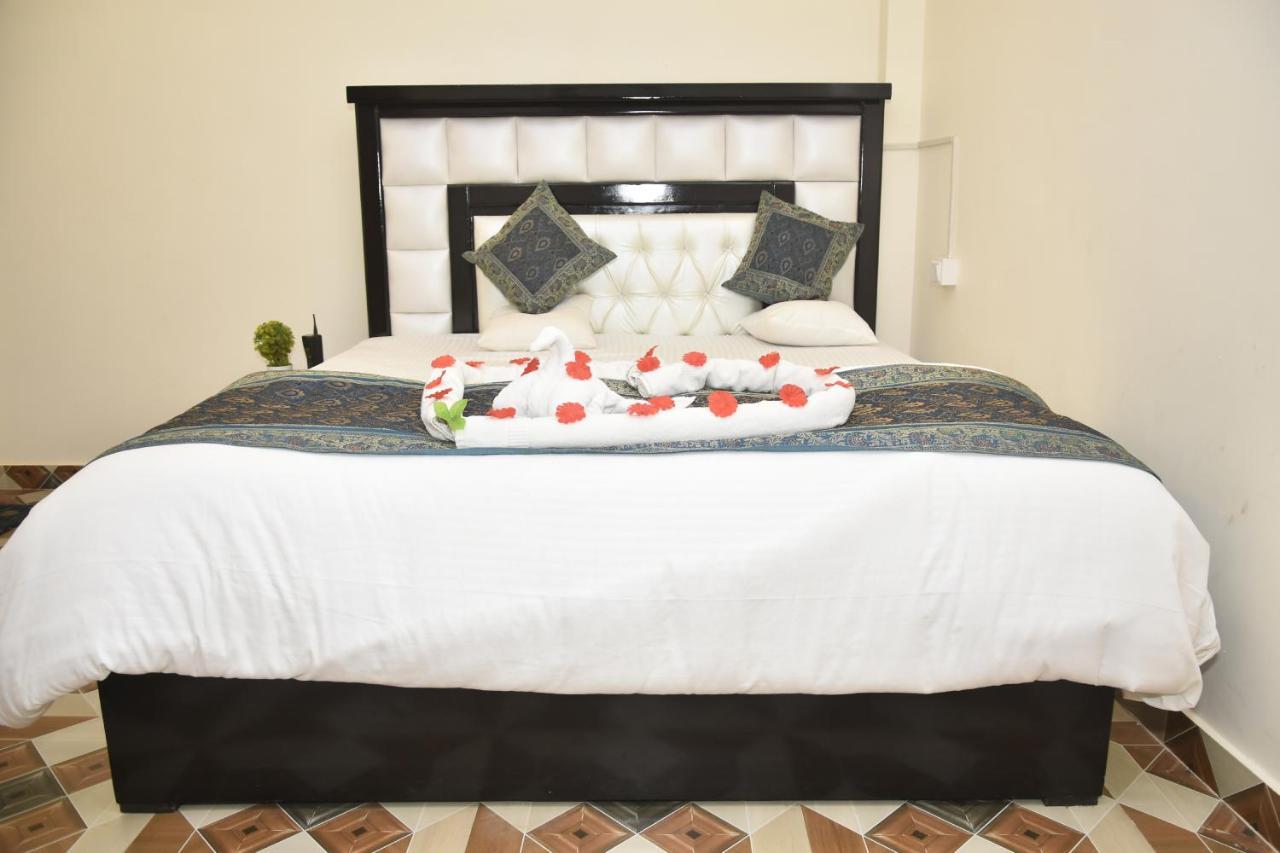De Costa Palace Hotel Varanasi